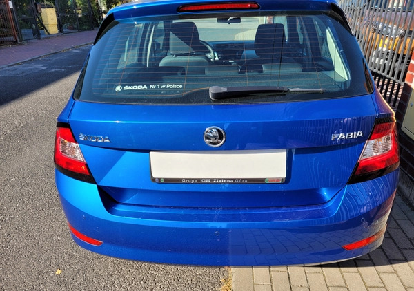 Skoda Fabia cena 46990 przebieg: 62000, rok produkcji 2019 z Mosina małe 211